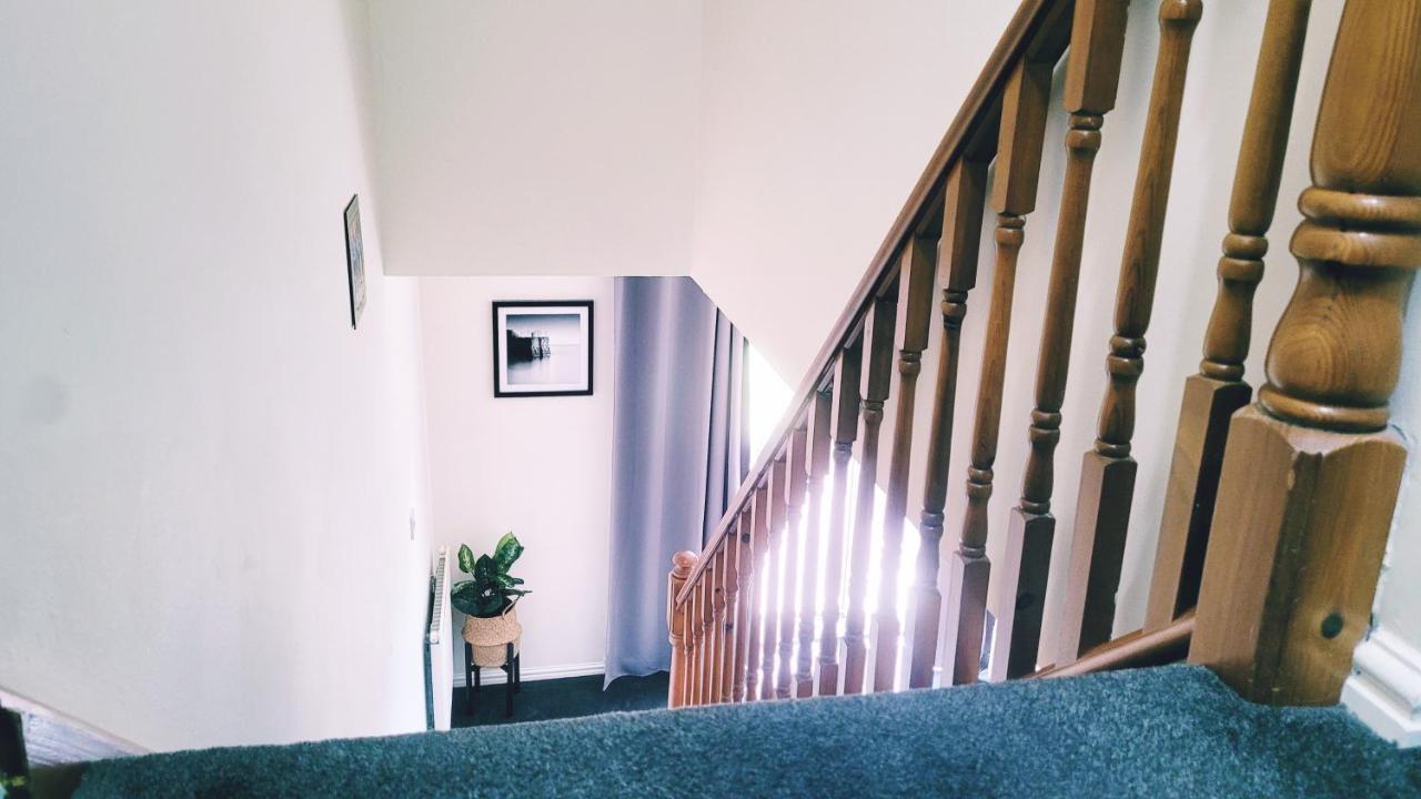 Modern 2 Bed House- Free Parking And Close To The Centre Бристоль Экстерьер фото
